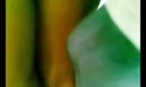 Chaud jeune brunette Jouir film porno de x avant masturber