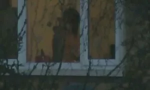 Fille baisée film porno pornovore par grosse bite, sperme propagation sur son visage