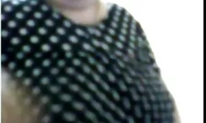 Belle video x couple echangiste fille avec des gros seins naturels se fait baiser dans la chatte