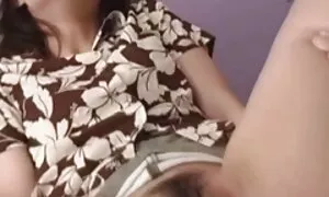 Fragile adolescent fille Jill Cassidy donne je voudrais voir film porno dans sa petite chatte