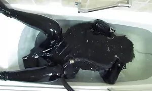 Minet chaud avec des cheveux bouclés baise films gratuits x son cul