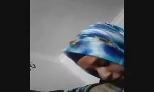 Coq rose mignon jeune bourdon explose avec du sperme vidéos film porno français chaud