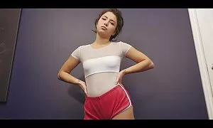 Chanceux grand-père exercices extrait film porno streaming son coq sur asiatique adolescent bébé