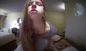Salope chaude avec de gros seins et chauve chatte. Masturbation, porno amateur francais gratuit équitation
