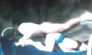 Papa baise sa salope sans préservatif avec une grosse bite film porno gratuit sur tukif